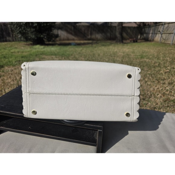 Lulu Handbag - Picture 5 of 9